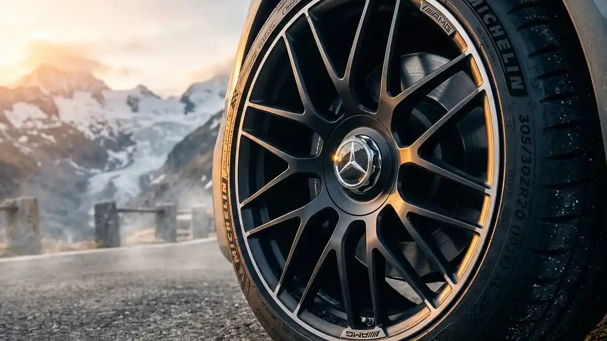 Operating at Extremes: Temperature Performance of Domed Emblems