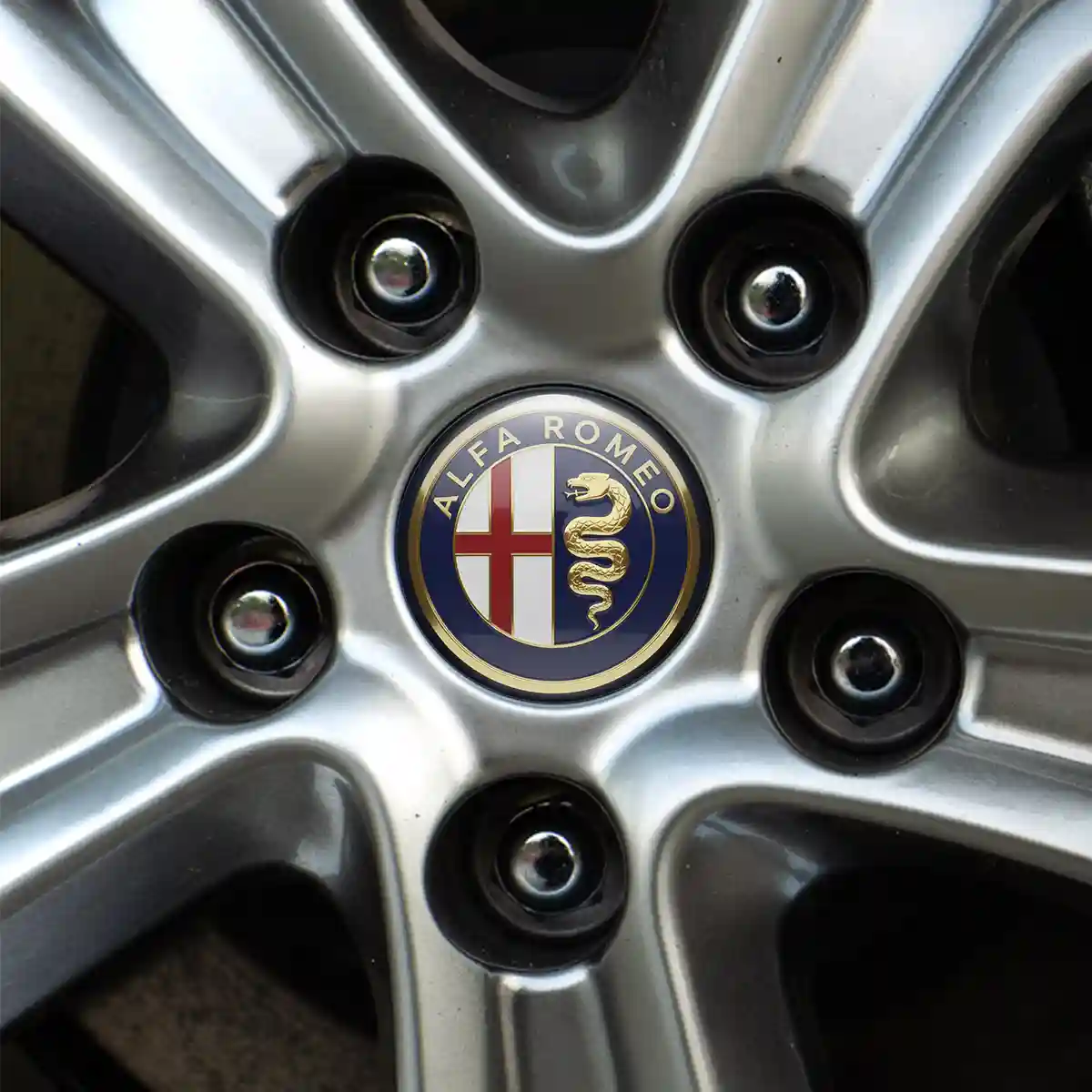 Alfa Romeo Badge Emblems Center Cap Sleek Style