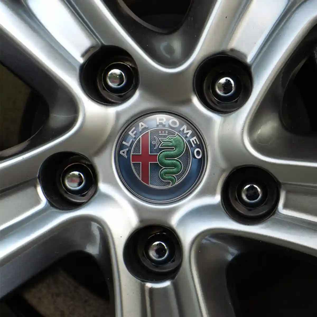 Alfa Romeo Emblem Wheel Center Caps Self-Adhesive Sleek Style