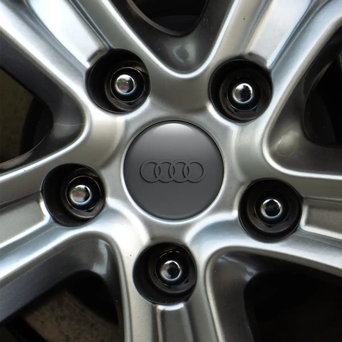 Audi Wheel Emblems Tuning Car