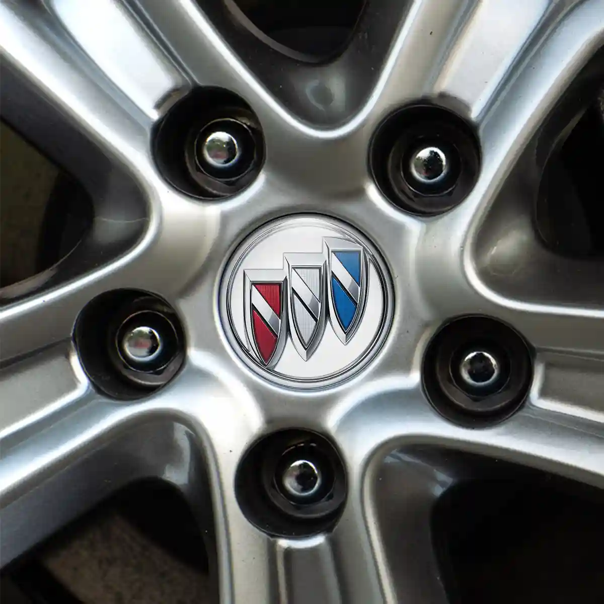 Buick Wheel Emblem Self-Adhesive Stylish Design