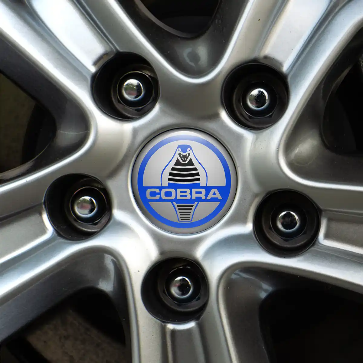 Ford Cobra Badge Emblems Center Cap Stylish Design