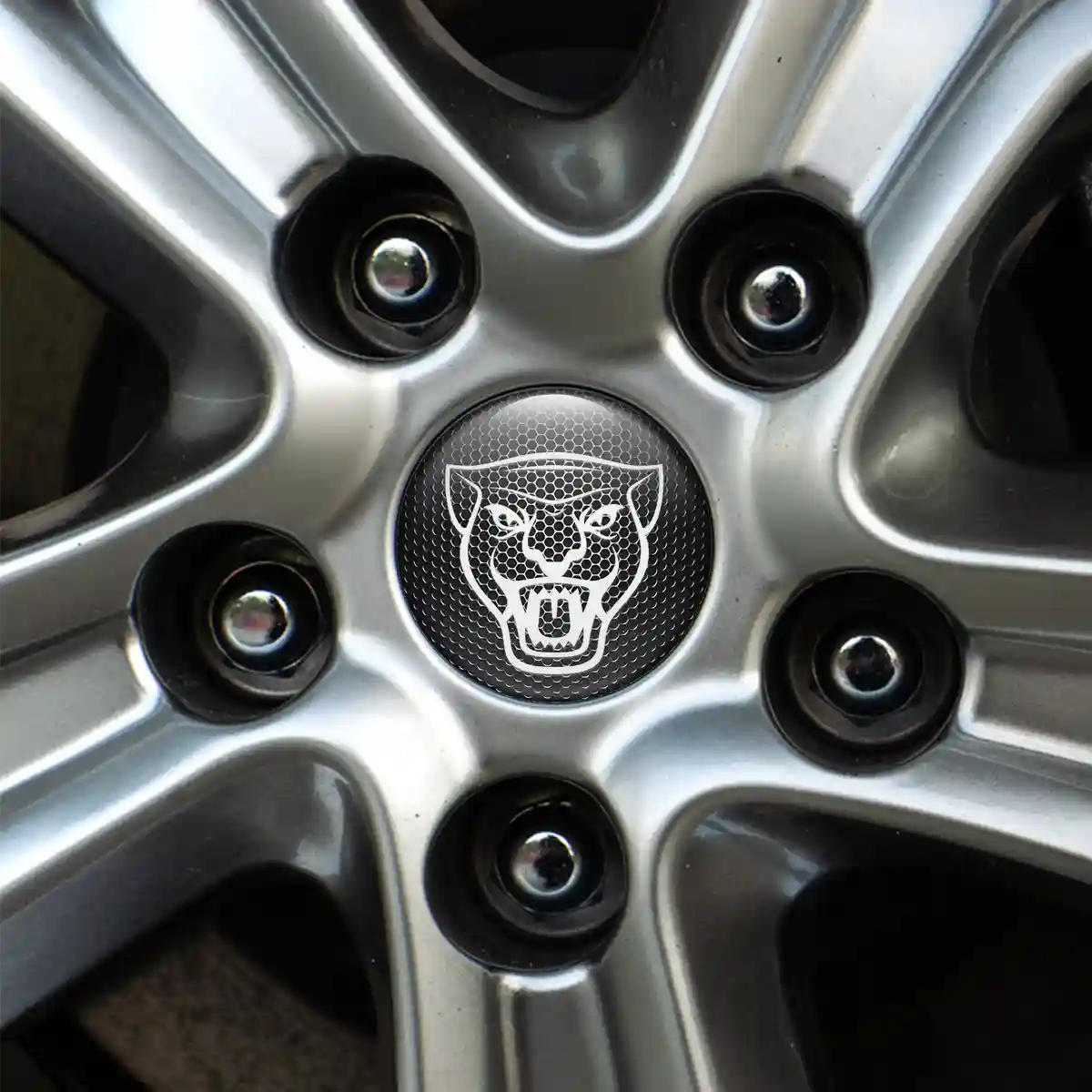 Jaguar Emblem Center Hup Cap Premium Quality