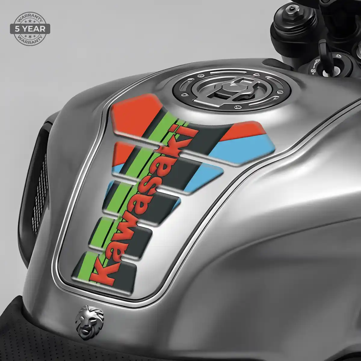 Kawasaki Tank Fuse Sleek Style