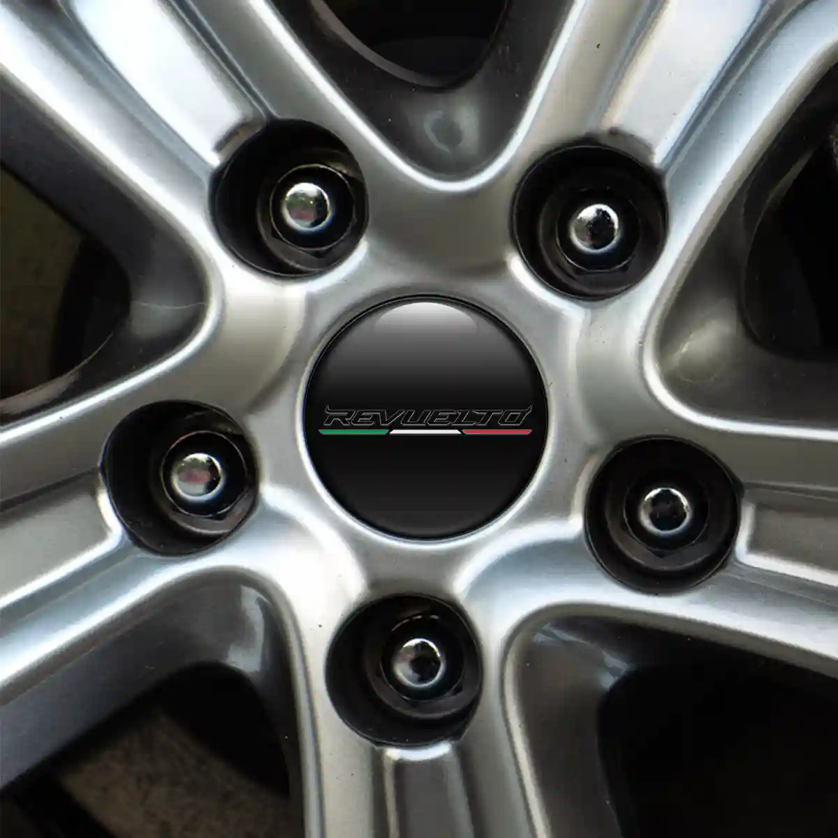 Lamborghini Revuelto Emblem Wheel Center Caps Stylish Design