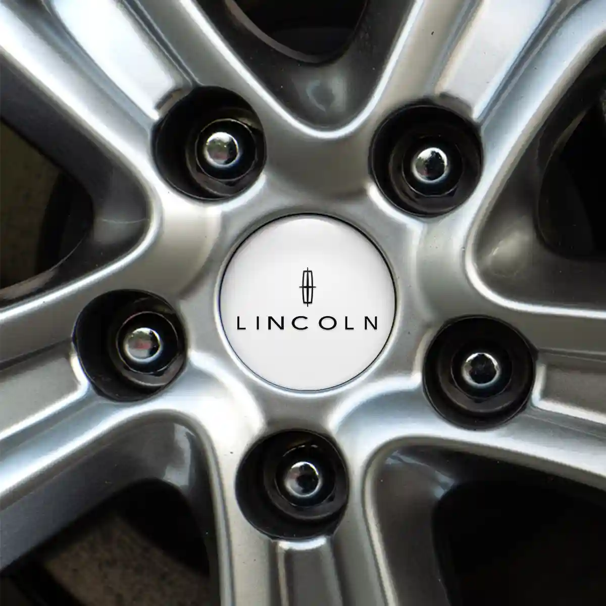 Lincoln Wheel Emblem Self-Adhesive Sleek Style