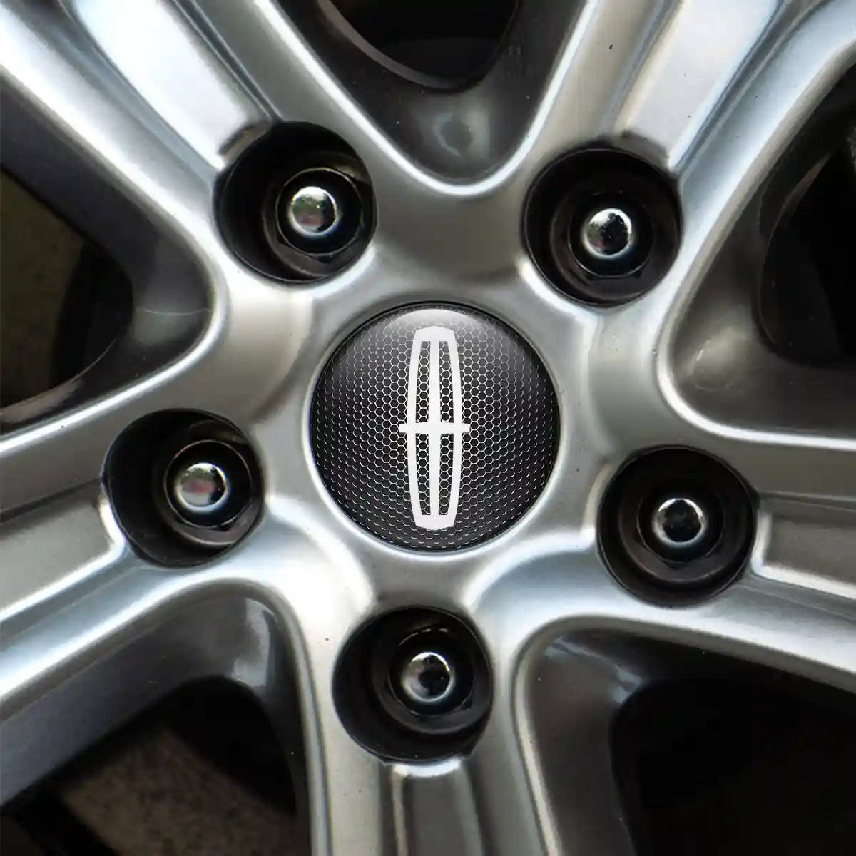 Lincoln Wheel Emblems Refined Design