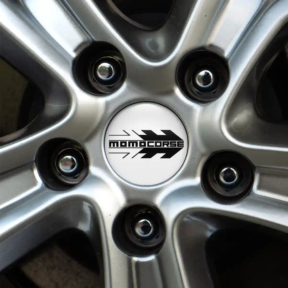 MOMO Emblem Epoxy Self-Adhesive Sleek Style