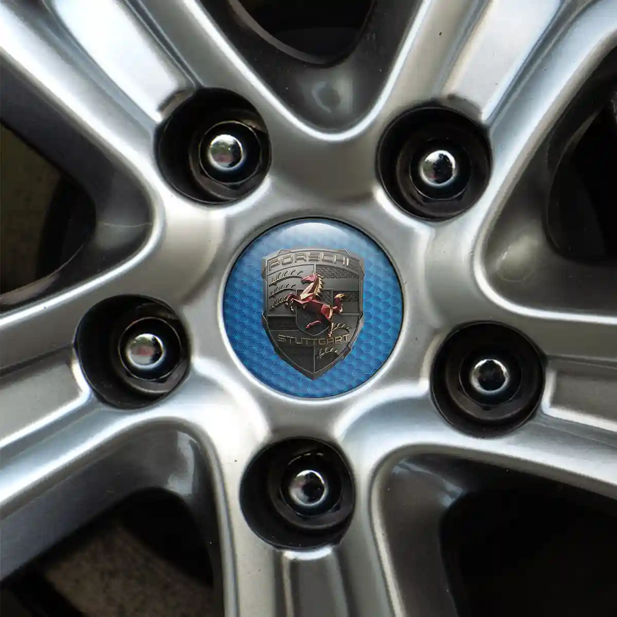 Porsche Emblem Center Hup Cap Cabin Style