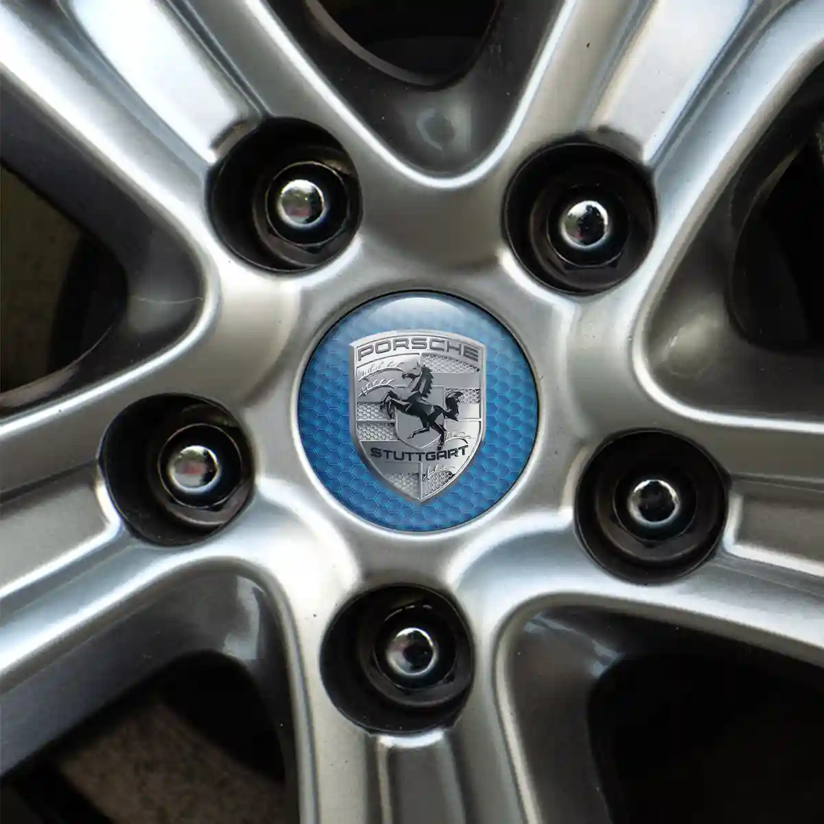 Porsche Emblem Center Hup Cap Exclusive Series