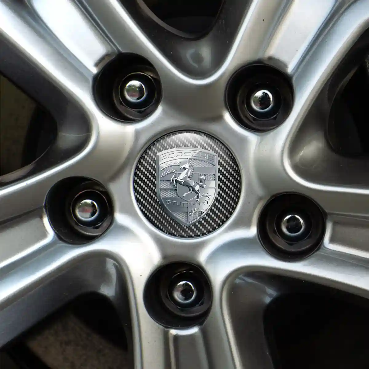 Porsche Wheel Emblems Noble Edition
