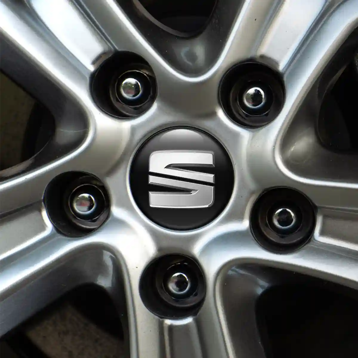 Seat Domed Emblem Elite Finish