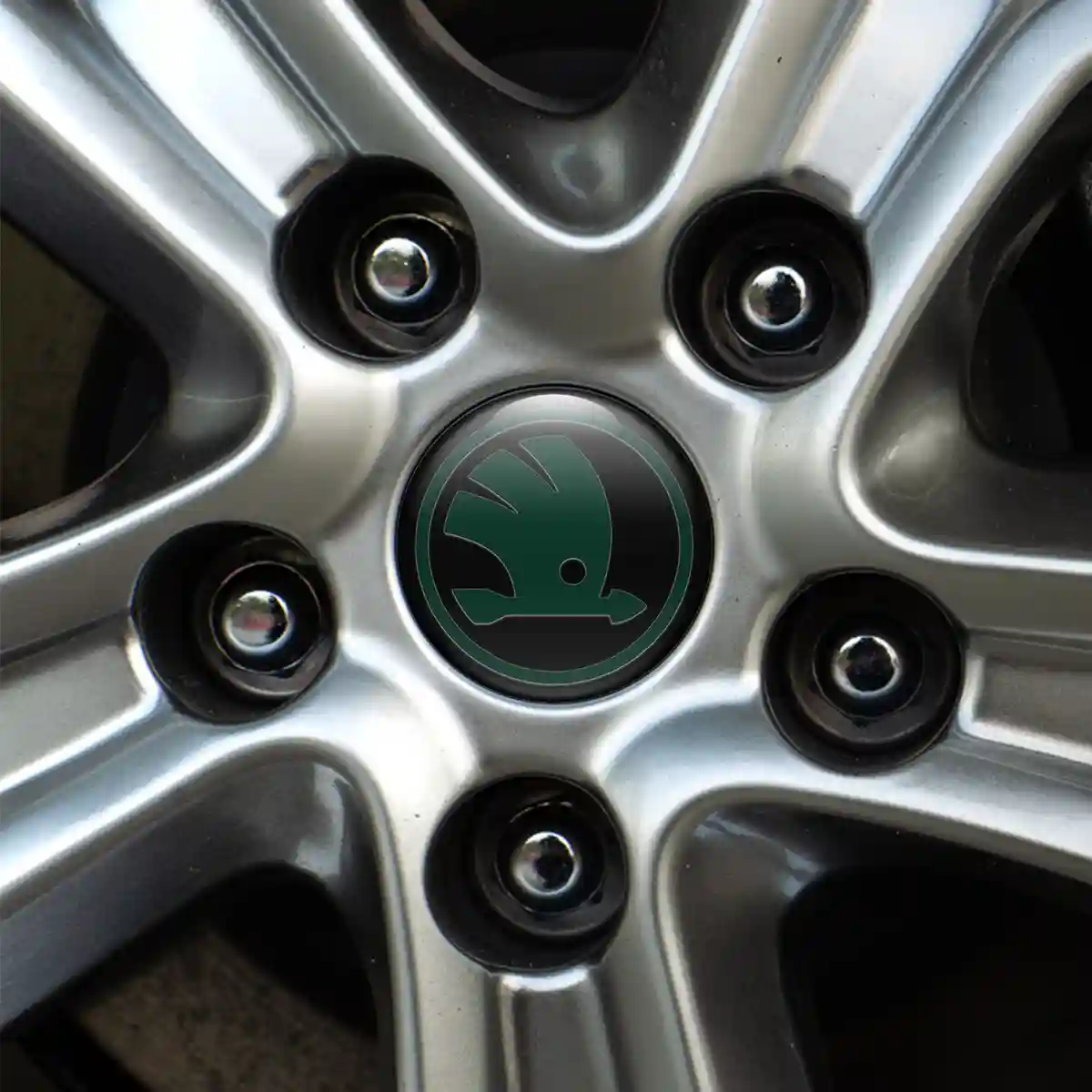 Skoda Emblem Wheel Center Caps Stylish Design