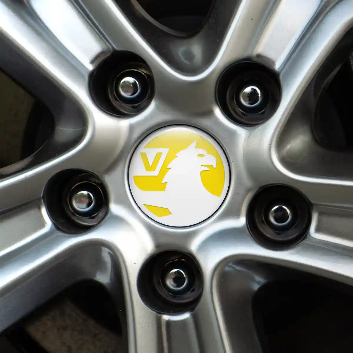 Vauxhall Badge Emblems Center Cap Sleek Style